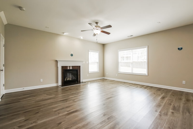 2,060/Mo, 108 W Webber Lane Clayton, NC 27527 Living Room View 2