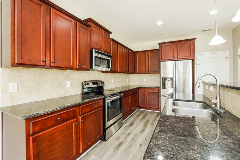 2,060/Mo, 108 W Webber Lane Clayton, NC 27527 Kitchen View