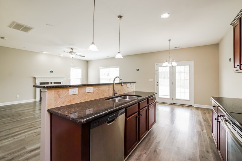 2,060/Mo, 108 W Webber Lane Clayton, NC 27527 Kitchen View 3