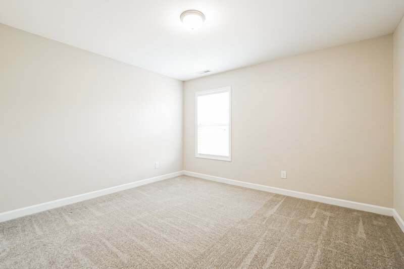 2,060/Mo, 108 W Webber Lane Clayton, NC 27527 Bedroom View