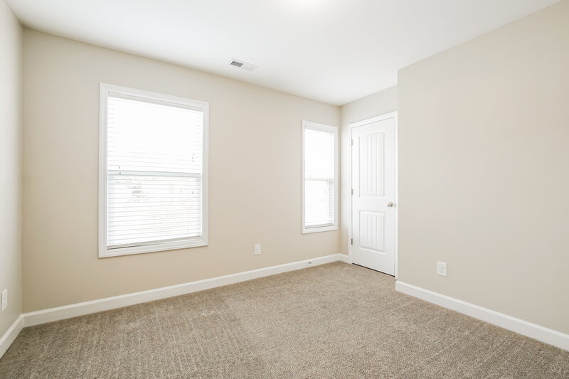 2,060/Mo, 108 W Webber Lane Clayton, NC 27527 Bedroom View 2