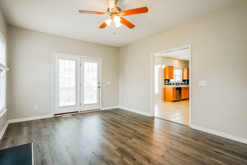 2,405/Mo, 5719 Peacenest Dr Raleigh, NC 27610 Living Room View 2