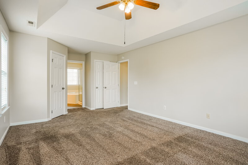 2,405/Mo, 5719 Peacenest Dr Raleigh, NC 27610 Main Bedroom View 2