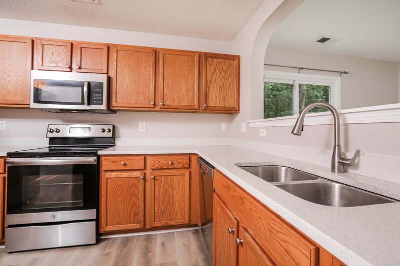 1,940/Mo, 70 Brookhaven Dr Clayton, NC 27527 Kitchen View 2