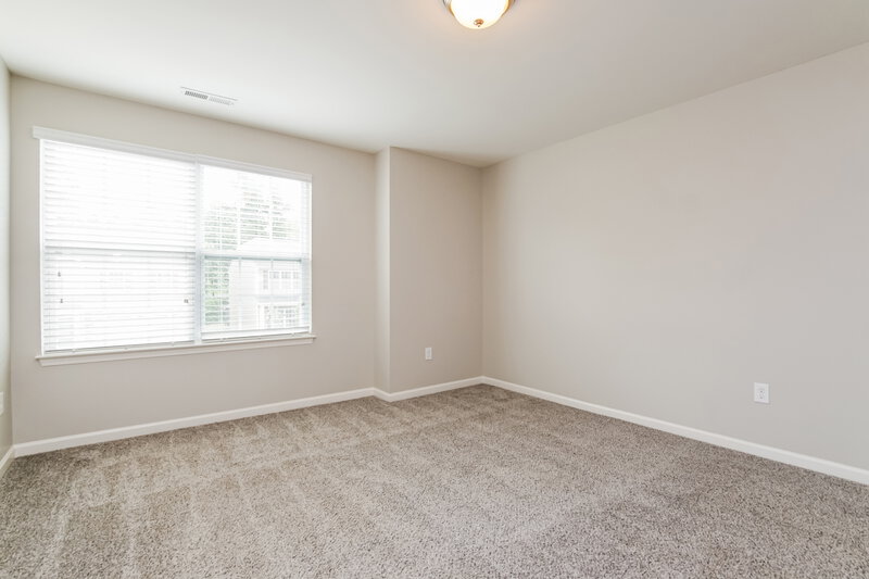 2,340/Mo, 3616 Waleback Ln Raleigh, NC 27610 Bedroom View 3
