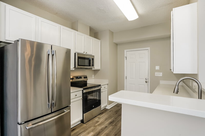 1,855/Mo, 1940 Shadow Glen Dr Raleigh, NC 27604 Kitchen View