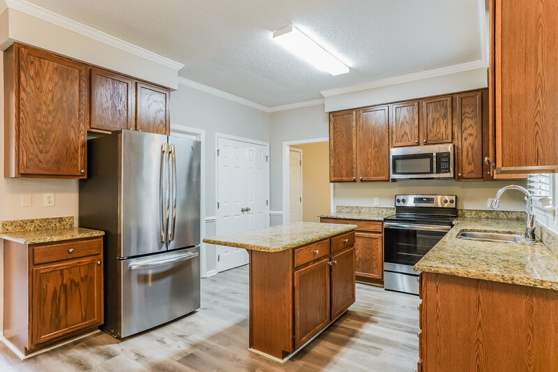 2,165/Mo, 2500 Holbrook Ct Raleigh, NC 27604 Kitchen View 2