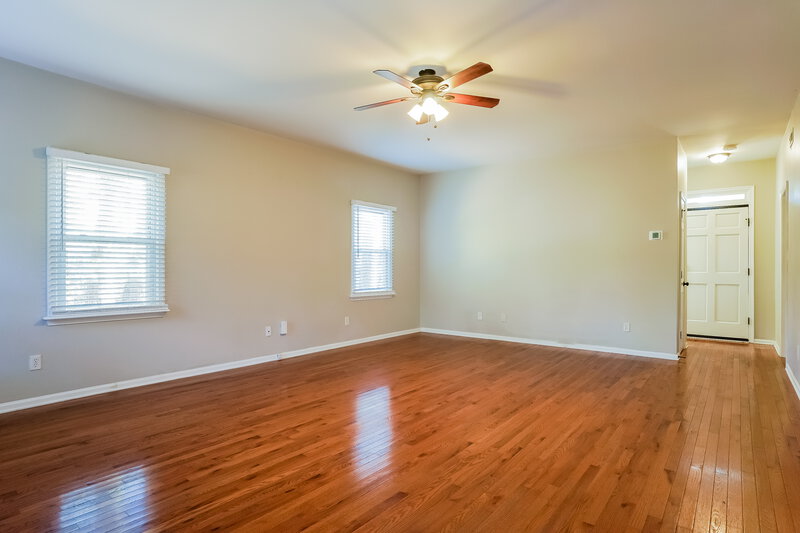 1,875/Mo, 1608 Maybrook Dr Raleigh, NC 27610 Living Room View 2