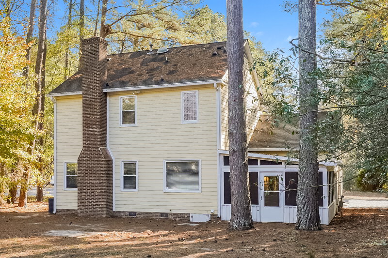 1,875/Mo, 1608 Maybrook Dr Raleigh, NC 27610 Rear View