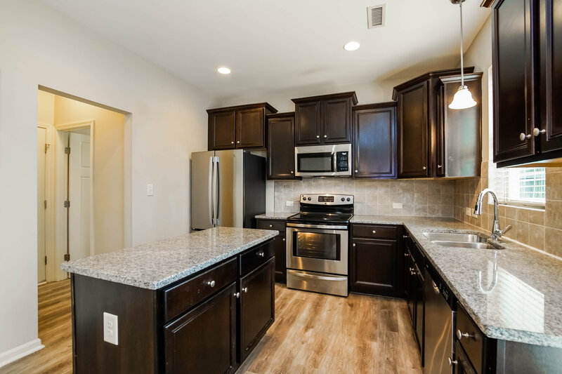 1,880/Mo, 14 Outwater Ridge Dr Garner, NC 27529 Kitchen View