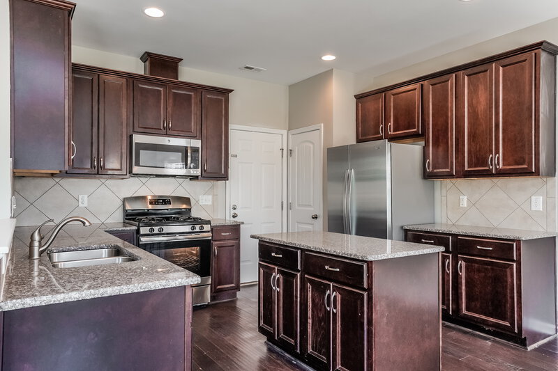 2,015/Mo, 53 Mystery Hill Ct Clayton, NC 27520 Kitchen View 2