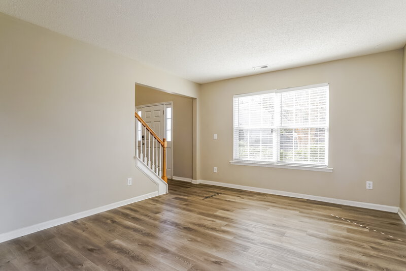 2,120/Mo, 4920 Alenja Ln Raleigh, NC 27616 Living Room View 2