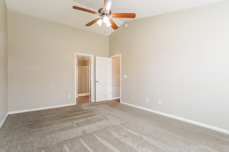 2,120/Mo, 4920 Alenja Ln Raleigh, NC 27616 Main Bedroom View