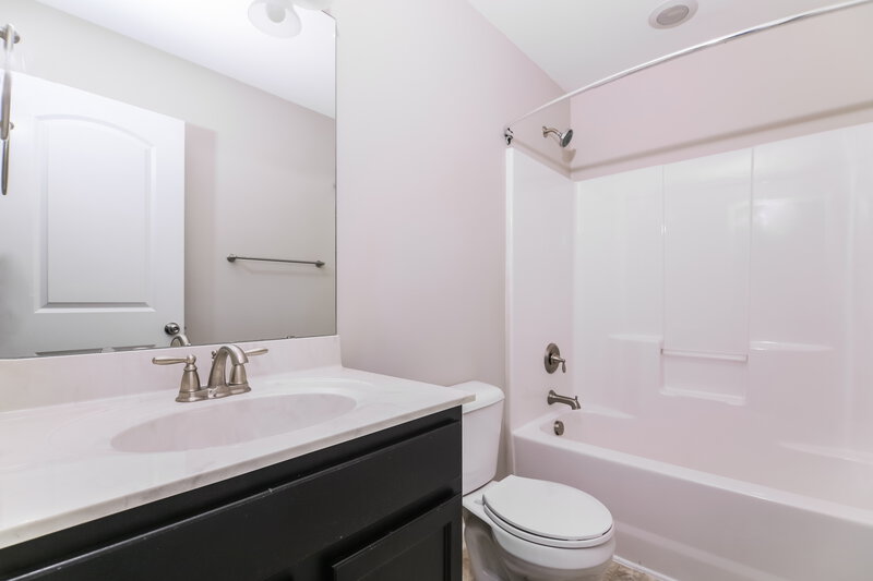 3,060/Mo, 3640 Tule Spring St Raleigh, NC 27610 Bathroom View