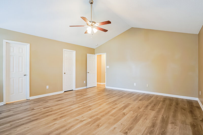 0/Mo, 8401 Neuse Hunter Dr Raleigh, NC 27616 Main Bedroom View 2