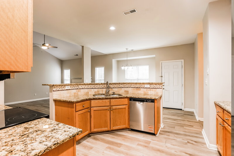2,160/Mo, 9621 White Carriage Dr Wake Forest, NC 27587 Kitchen View 2