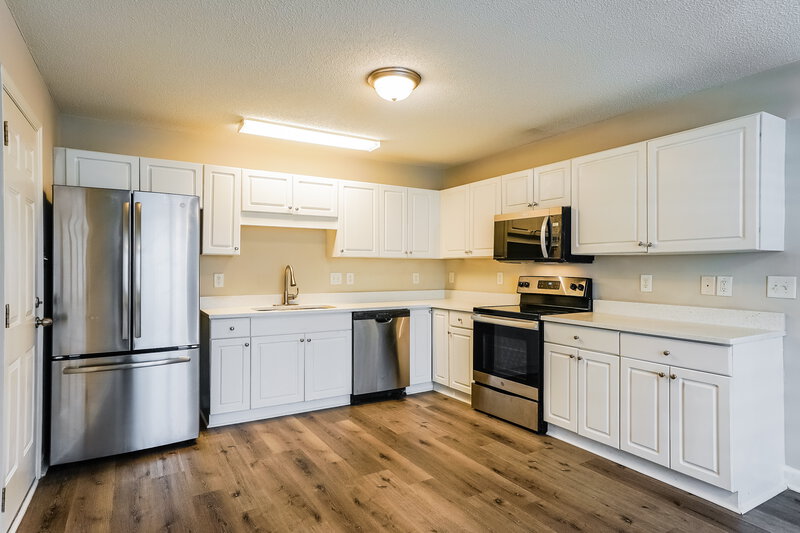 1,730/Mo, 5640 Tealbrook Dr Raleigh, NC 27610 Kitchen View