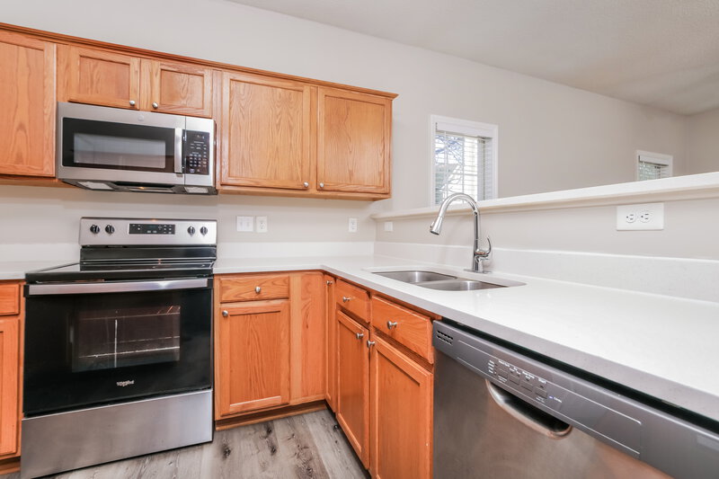 2,335/Mo, 5820 Waterford Landing Ct Raleigh, NC 27610 Kitchen View 2