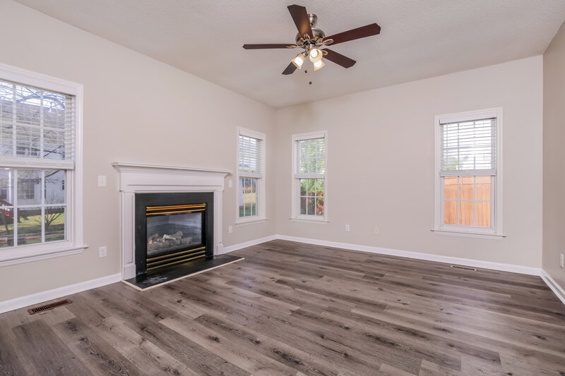 2,335/Mo, 5820 Waterford Landing Ct Raleigh, NC 27610 Family Room View