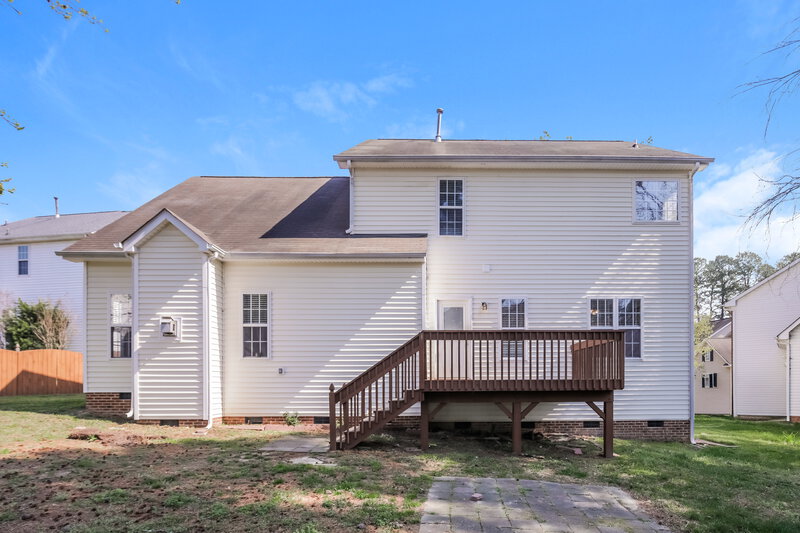 2,335/Mo, 5820 Waterford Landing Ct Raleigh, NC 27610 Rear View