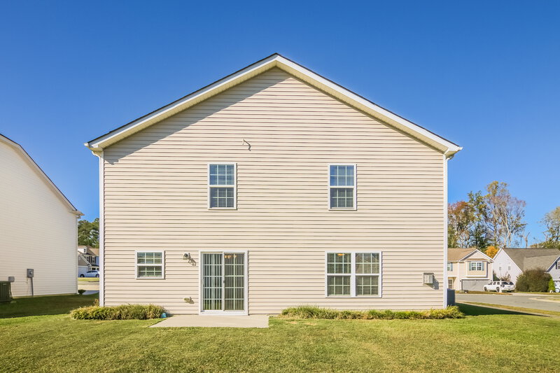 1,870/Mo, 5012 Watsonia Dr Zebulon, NC 27597 Rear View