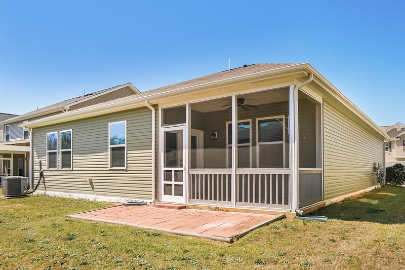 1,875/Mo, 1029 Avondale Dr Clayton, NC 27520 Rear View
