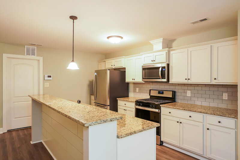 2,370/Mo, 954 Airedale Trail Garner, NC 27529 Kitchen View