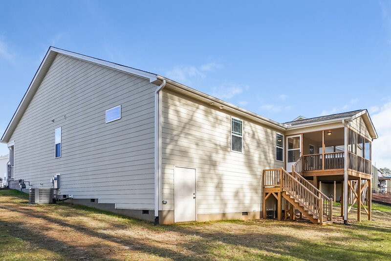 2,370/Mo, 954 Airedale Trail Garner, NC 27529 Rear View