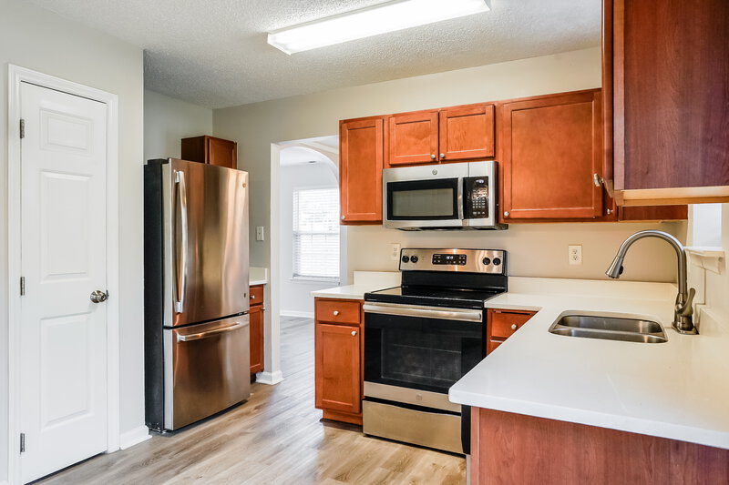 1,700/Mo, 4409 Cobble Creek Ln Raleigh, NC 27616 Kitchen View 2