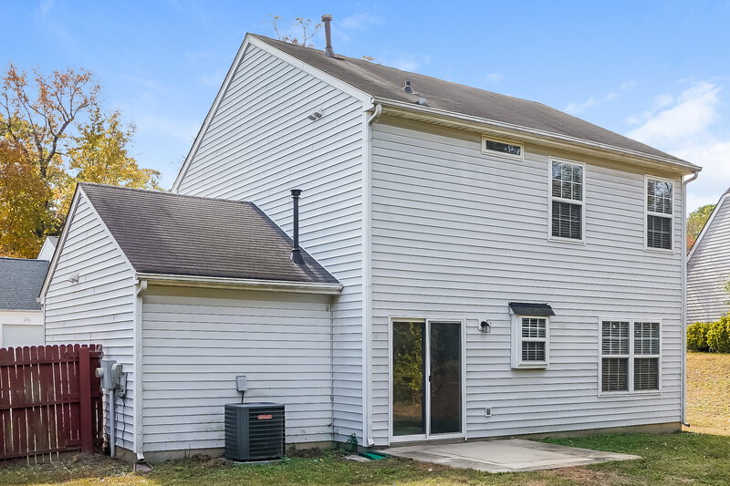 1,700/Mo, 4409 Cobble Creek Ln Raleigh, NC 27616 Rear View