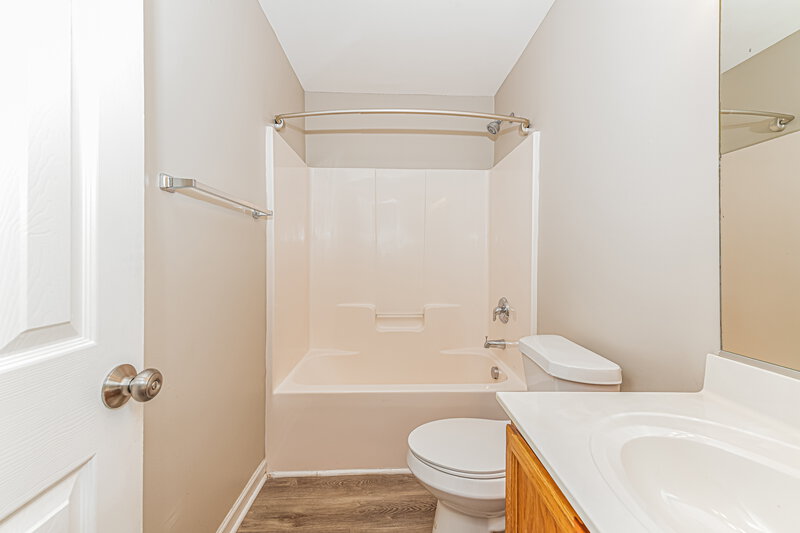 2,060/Mo, 1549 Pebble Ridge Dr Raleigh, NC 27610 Bathroom View