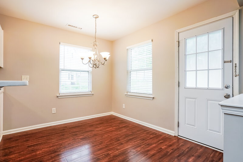 1,920/Mo, 2835 Filbert St Raleigh, NC 27610 Dining Room View