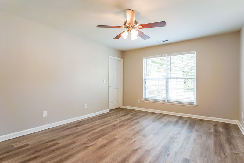 1,920/Mo, 2835 Filbert St Raleigh, NC 27610 Main Bedroom View