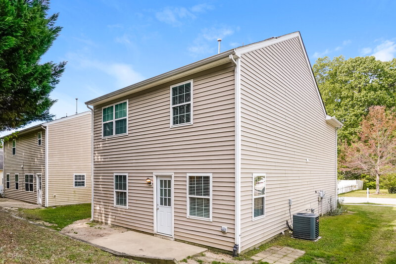 1,920/Mo, 2835 Filbert St Raleigh, NC 27610 Rear View