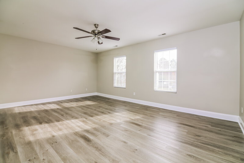 2,590/Mo, 1032 Breeze Ln Clayton, NC 27520 Main Bedroom View