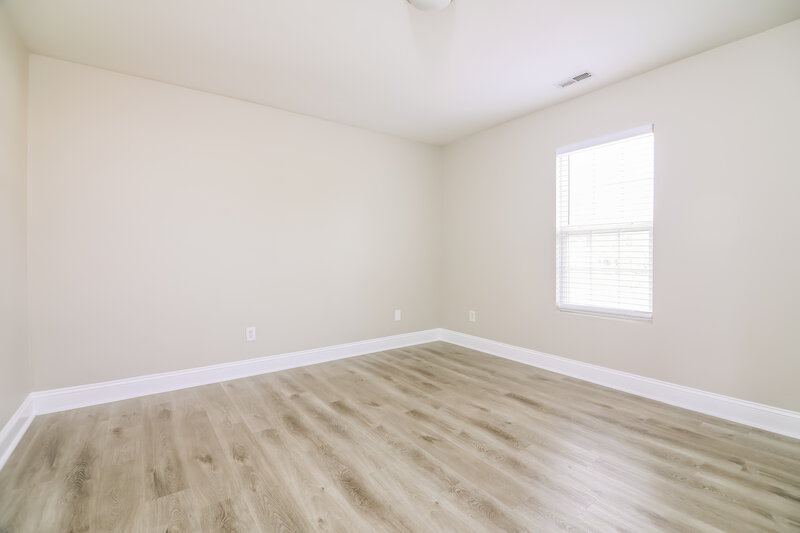 2,590/Mo, 1032 Breeze Ln Clayton, NC 27520 Bedroom View 2