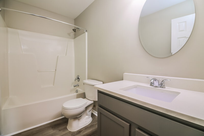 2,590/Mo, 1032 Breeze Ln Clayton, NC 27520 Bathroom View