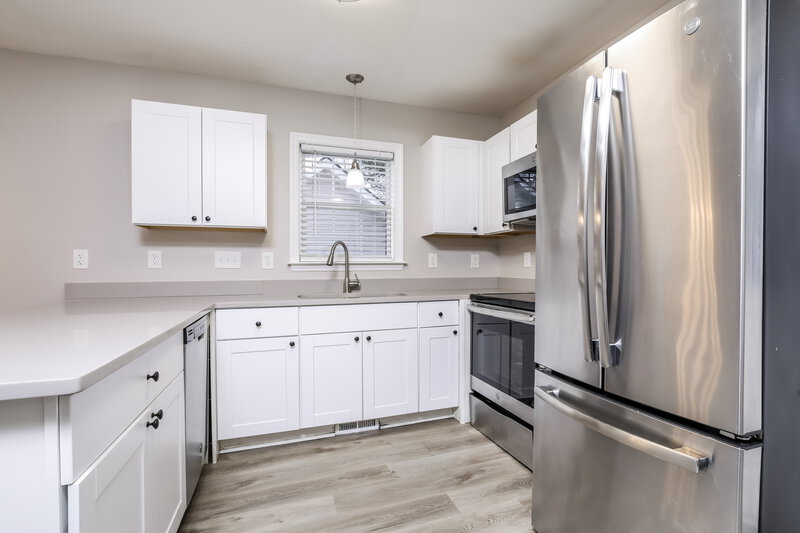 2,170/Mo, 110 Rock Hound Rd Knightdale, NC 27545 Kitchen View 2