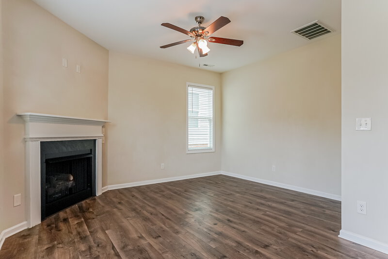 1,845/Mo, 113 Pumpkin Hill Ridge Clayton, NC 27520 Living Room View