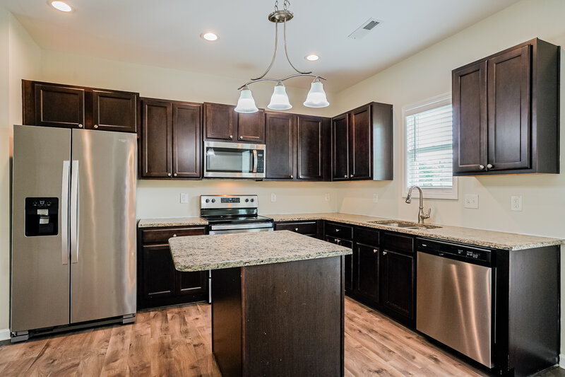 1,845/Mo, 113 Pumpkin Hill Ridge Clayton, NC 27520 Kitchen View