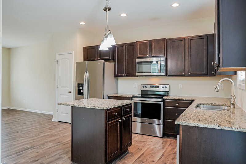1,845/Mo, 113 Pumpkin Hill Ridge Clayton, NC 27520 Kitchen View 2