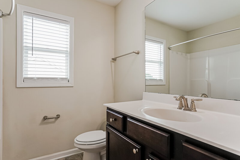 1,845/Mo, 113 Pumpkin Hill Ridge Clayton, NC 27520 Bathroom View