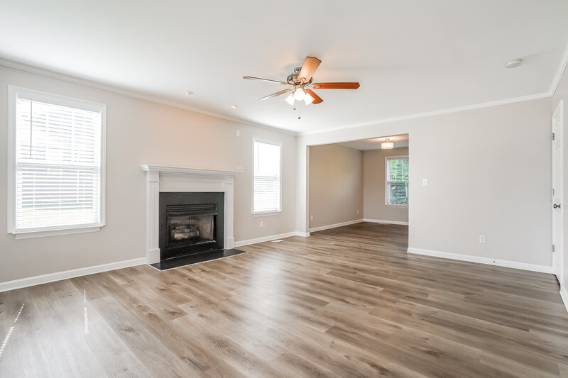 2,085/Mo, 2165 Southfort Dr Garner, NC 27529 Living Room View 2