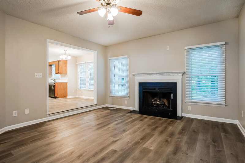 1,975/Mo, 5321 Pronghorn Ln Raleigh, NC 27610 Living Room View 3