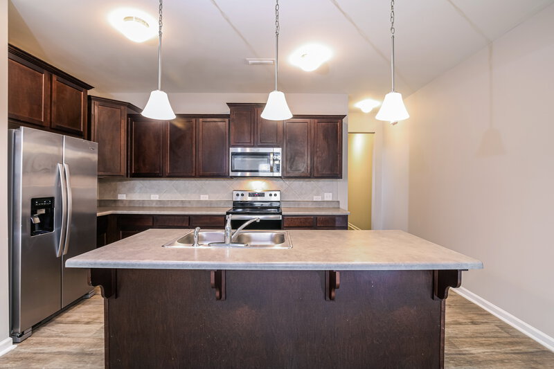 1,910/Mo, 559 Green Willow Circle Wendell, NC 27591 Kitchen View 2