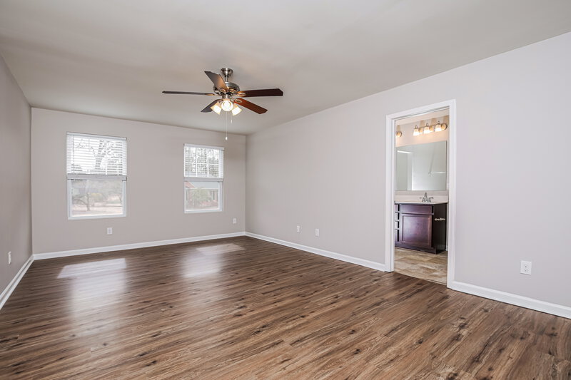 1,910/Mo, 559 Green Willow Circle Wendell, NC 27591 Main Bedroom View