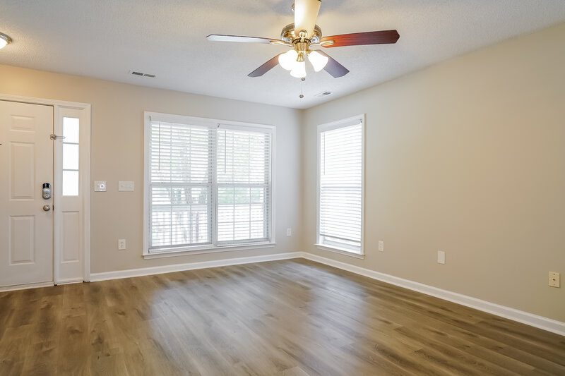 2,050/Mo, 113 River Hills Dr Clayton, NC 27527 Bedroom View 2