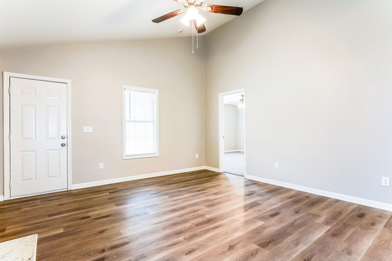 1,800/Mo, 4009 Scofield Drive Raleigh, NC 27610 Living Room View 2