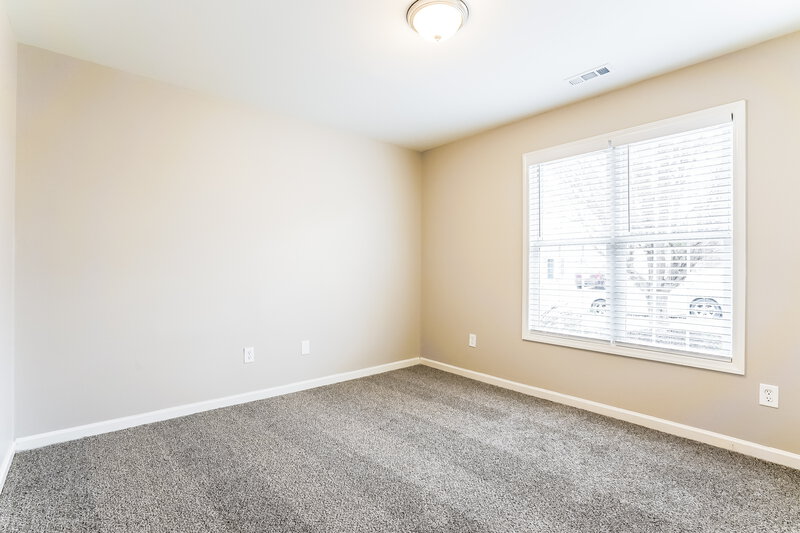 1,800/Mo, 4009 Scofield Drive Raleigh, NC 27610 Bedroom View