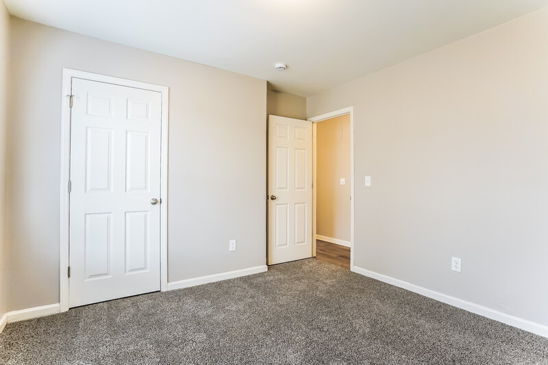 1,800/Mo, 4009 Scofield Drive Raleigh, NC 27610 Bedroom View 2